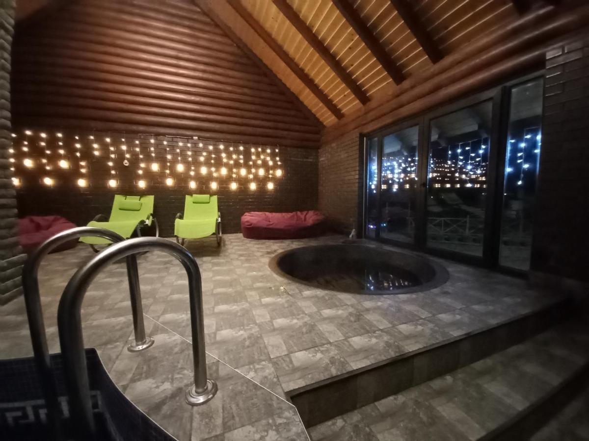 На Ставку Villa Vyzhnytsya Luaran gambar