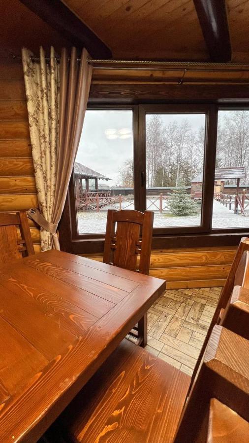 На Ставку Villa Vyzhnytsya Luaran gambar
