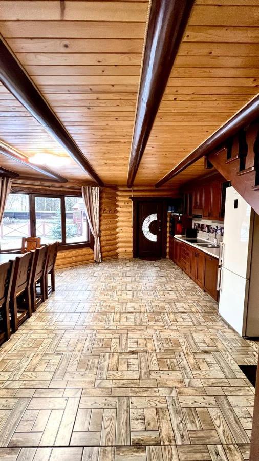 На Ставку Villa Vyzhnytsya Luaran gambar